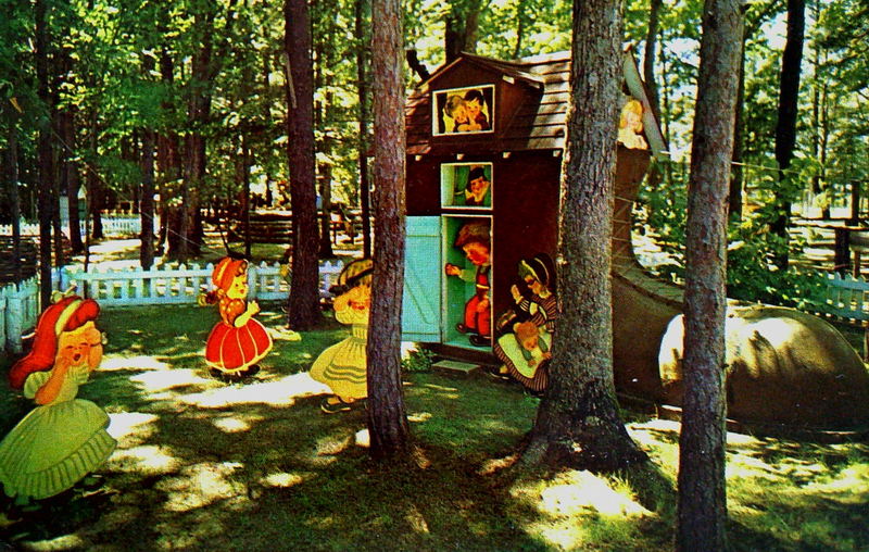 Michigans Adventure (Deer Park) - Old Postcard (newer photo)